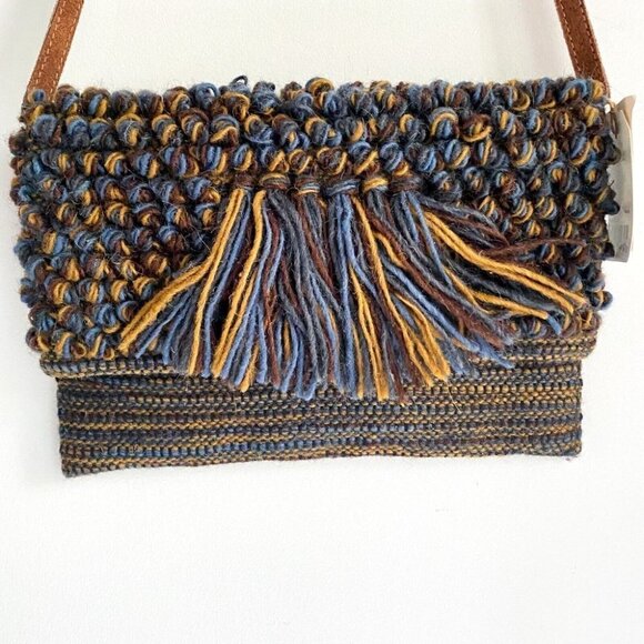 NWT  Nice Things by Paloma S. Knitted Texture Convertible Crossbody Clutch - Picture 3 of 9